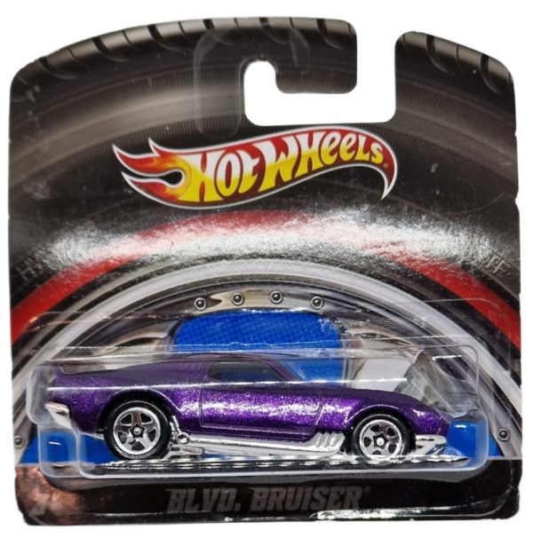 Hot Wheels BLVD Bruiser año 2011 1/64